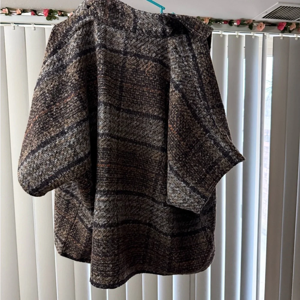 NWOT Vince Camuto Plaid Tweed Open Front Cape Womens One Size Beige Brown - Picture 7 of 7